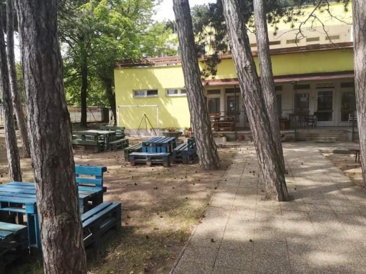 Bed and Breakfast Fenyves Panzio Siófok Exterior foto