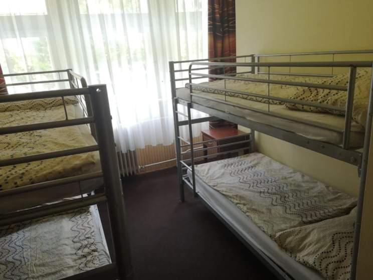 Bed and Breakfast Fenyves Panzio Siófok Exterior foto